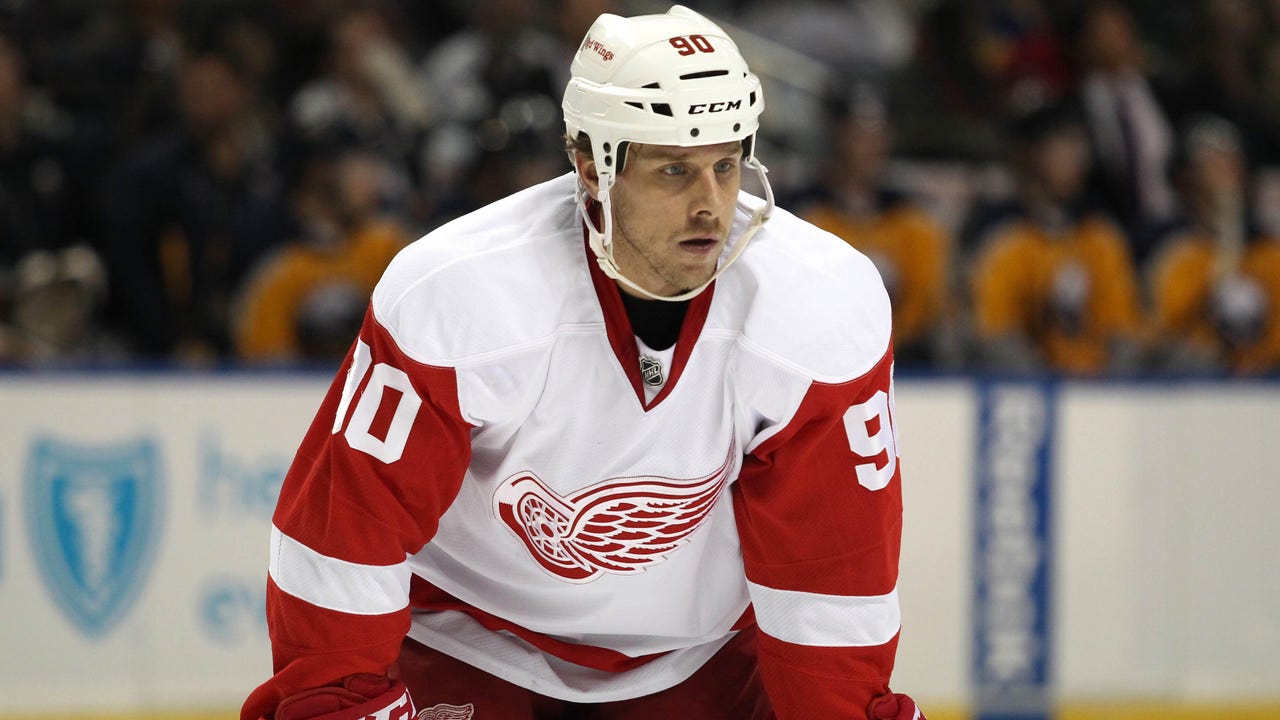 Notes: Weiss on IR; Holland happy with Wings' start